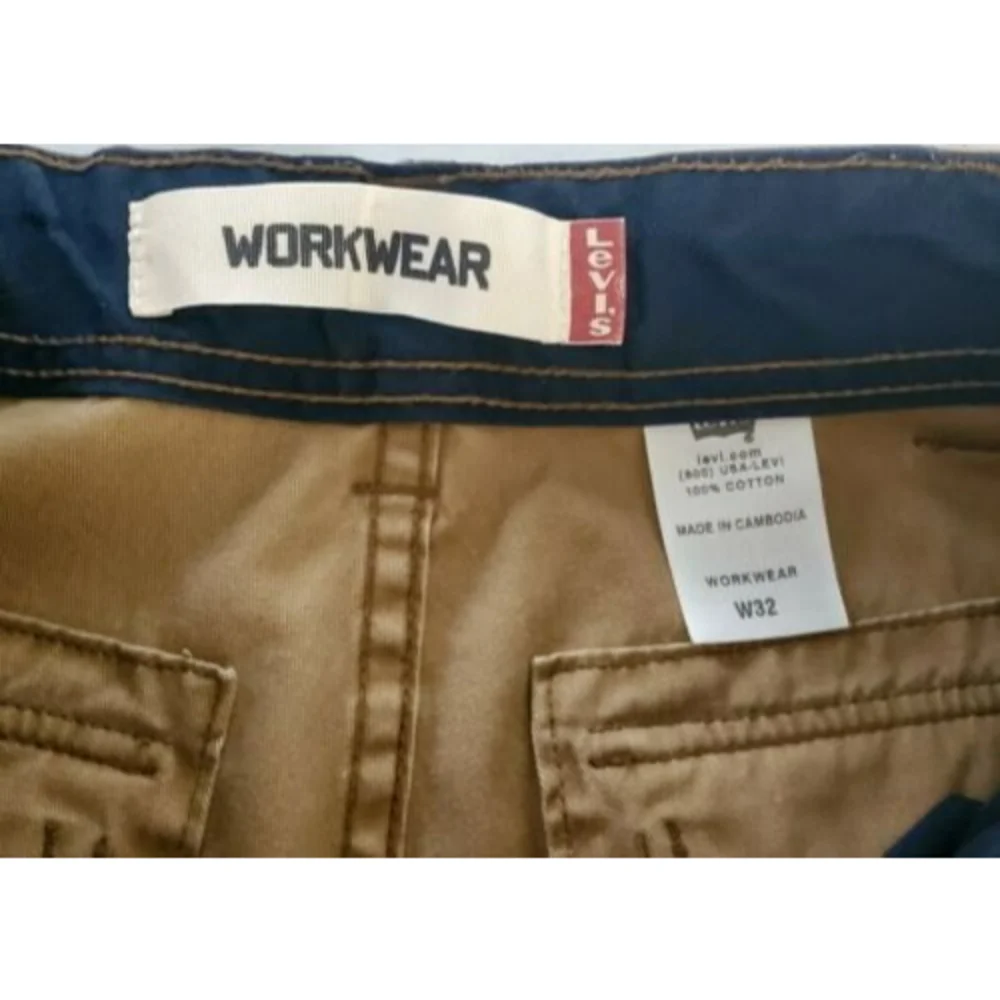 Levi's Workwear Cargo Shorts Baggy Loose With Belt Waterless Mens Size 32 EUC